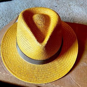 Straw hat size large made by Bailey